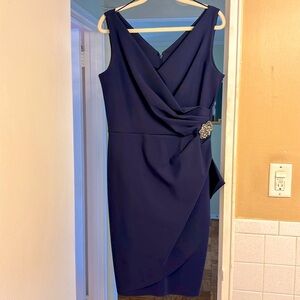Classy Alex Evenings cocktail dress